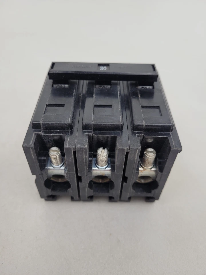 QBHW3030H Eaton 30 Amp Circuit Breaker - Next Day Option - New - Image 4 of 4