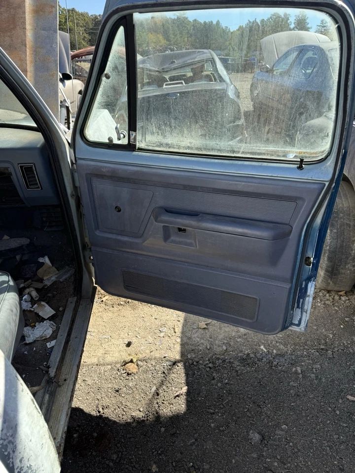 1981-1993 Dodge Truck Door Panel Pair Left And Right Side D150 W150 OEM Mopar - Image 4 of 4