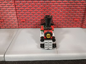 LEGO CREATOR: Emerald Express 3-in-1 Train (31015) -