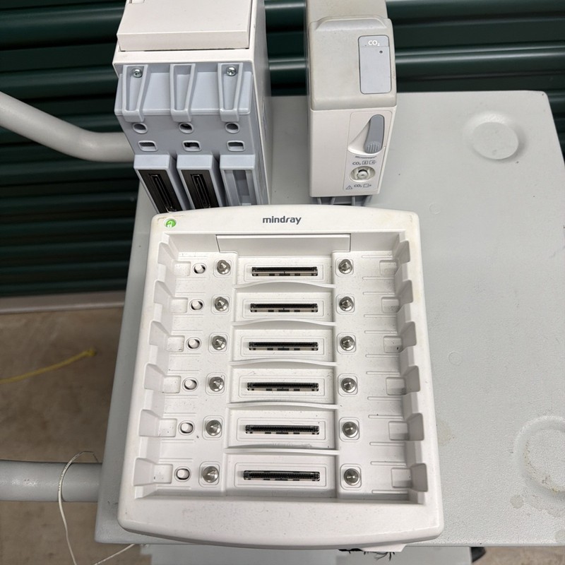 Mindray v hub with printer and co2 modules 