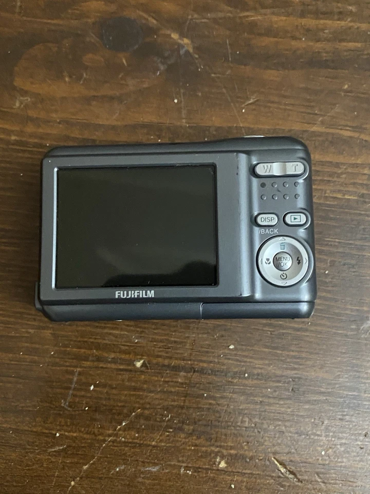 Fujifilm FinePix A860 8.1MP Digital Camera, Grey Tested & Working - Image 2 of 4