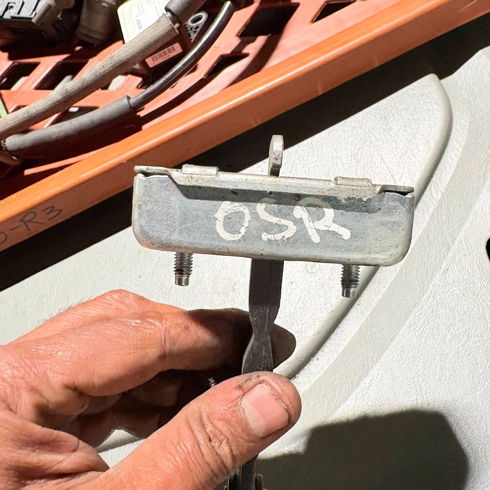 Correa de retención de puerta trasera derecha para conductor Toyota Corolla 2000-2006 Foto 3 de 4