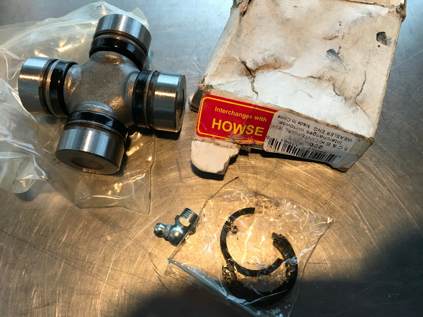 201-1400 Cross & Bearing Kit - 2 5/8