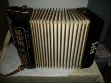 Knopfakkordeon Hohner Ouvertüre IV Akkordeon mit Koffer , für Liebhaber , 22964