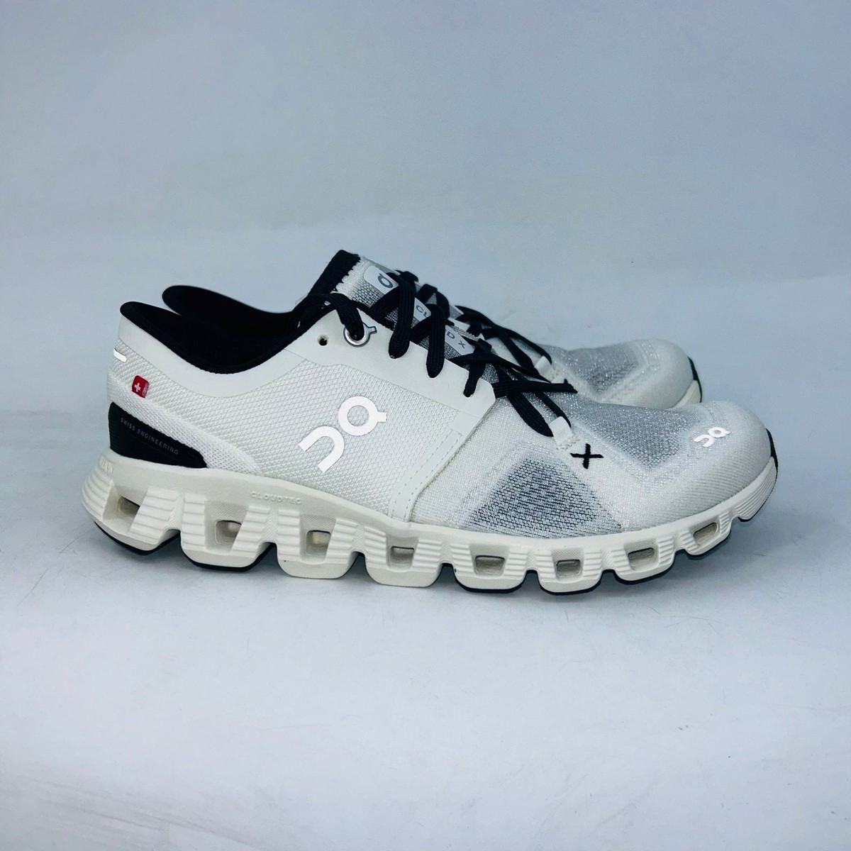 ON RUNNING CLOUD X3 WOMENS WHITE/BLACK COMFORTABLE FIRM  display picture 3