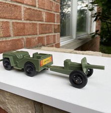 VINTAGE TIM - MEE TOYS US ARMY Captain JEEP  HOWITZER CANNON Vintage