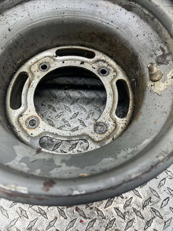 Llanta trasera Kawasaki Bayou 220 KLF220A 1997 D3 Foto 3 de 4