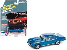 Johnny Lightning 1974 Pontiac Gto - Opening Shaker Hood - 164 Johnny Lightning 1974 Pontiac Gto - Opening Shaker Hood - 164