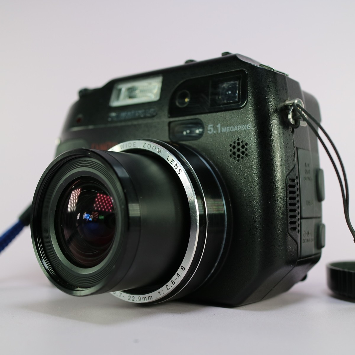 Olympus Digital Camera C-5060 Wide Zoom Flip Screen 5.1MP Black