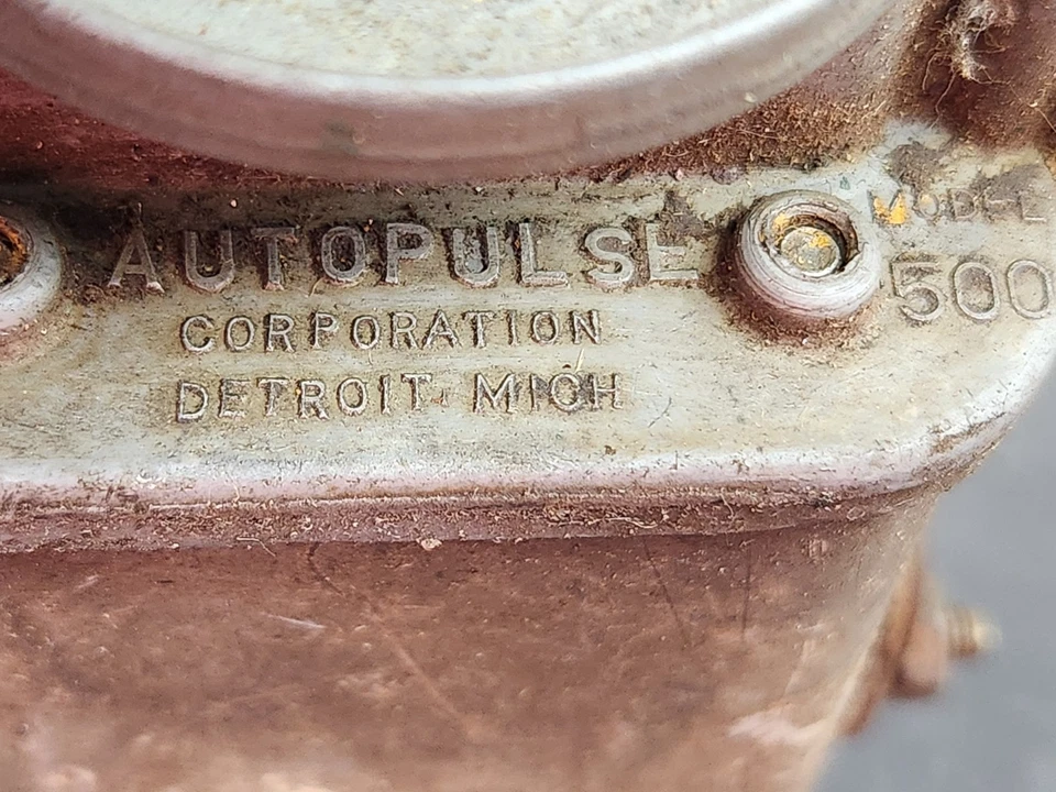 Autopulse Model 500 Fuel Pump 6 volt UNTESTED - Изображение 2 из 4