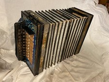 Novitat Accordeon - Robert Barth 1900-1918, Antikes Akkordeon