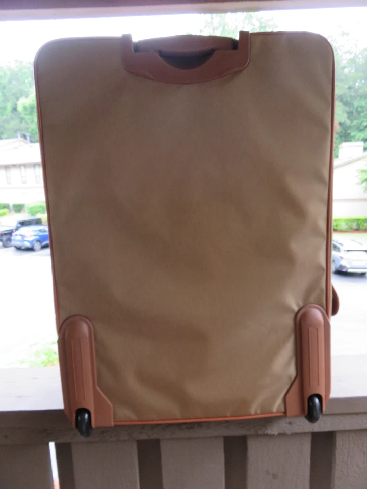 NEW Hartmann luggage 28" tall, large roller board suitcase NWOT 28" x 20" x 12" - Image 4 of 4