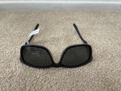 Nike FQ 4678-010 Cruiser Sonnenbrille polarisiert glänzend schwarz quadratisches Gestell mit Box für Herren - Bild 7 von 12