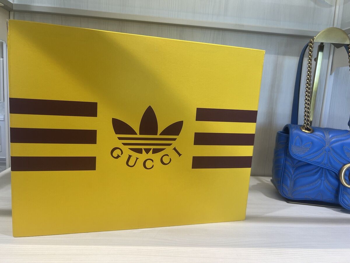100% Authentic Gucci X Adidas Limited Edition Blue Leather 100% Authentic Gucci X Adidas Limited Edition Blue Leather