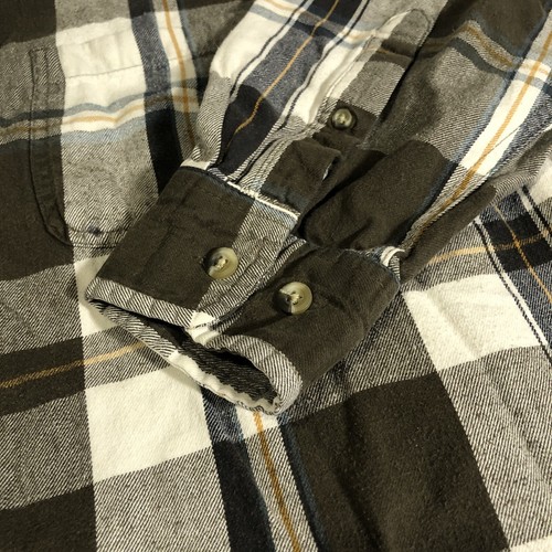 Bass Pro Shops Men’s Size Large Long Sleeved Plaid Button Up Flannel Shirt - Picture 2 of 18