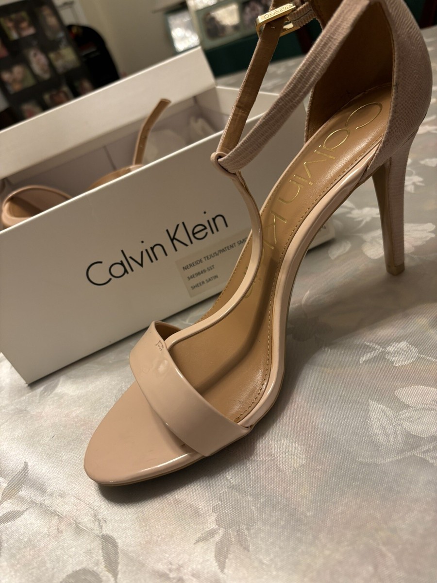 NEW☆Clvin★ジョティ サンダル ★ Calvin Klein Women's Jotie Heeled Sandal, Light Natural 112