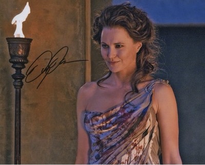 Lucy Lawless Spartacus Original 10×8 handsigniertes Foto & CoA