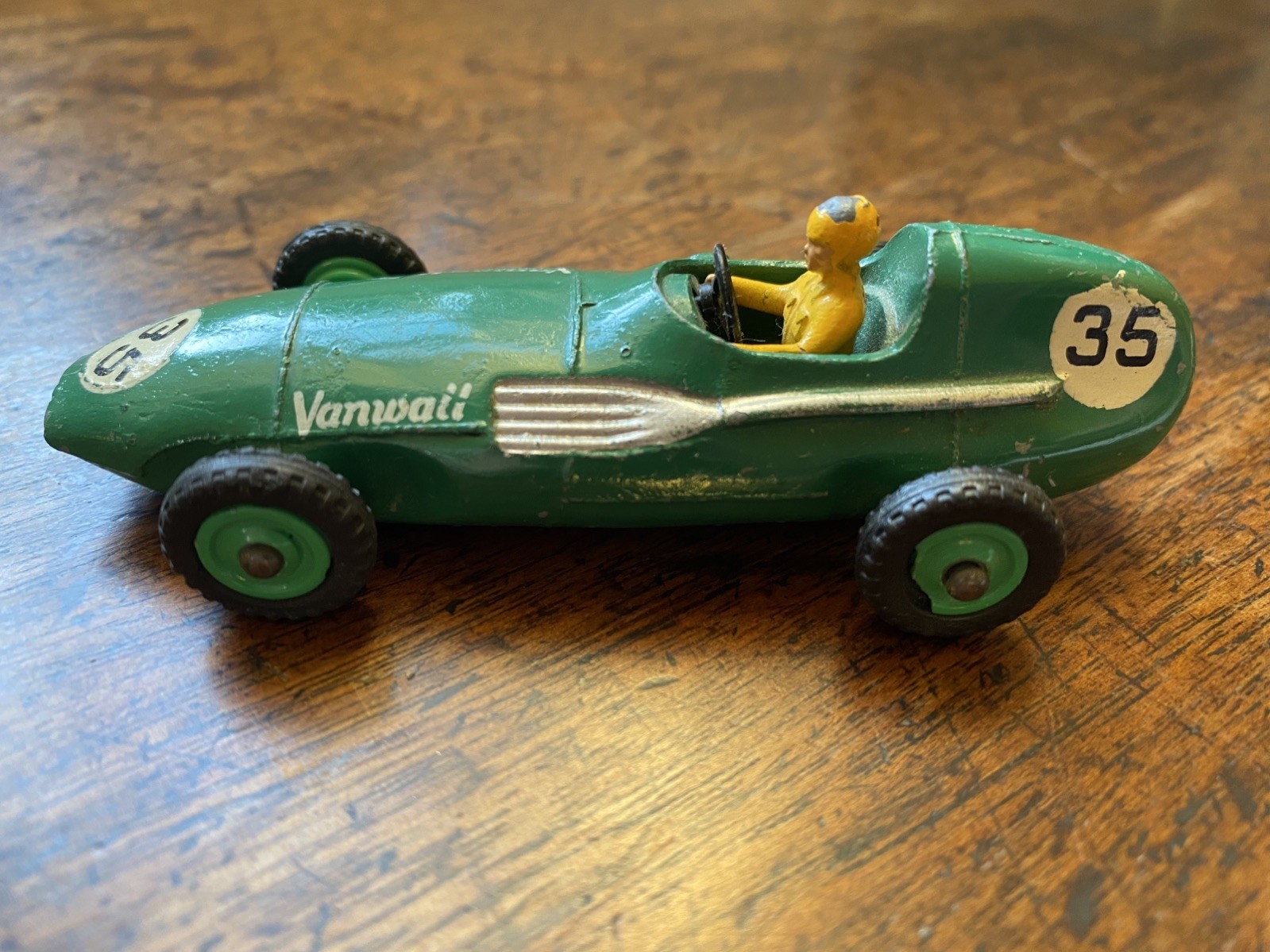 DINKY TOYS 　239 　VANWALL RACING CAR DINKY TOYS 239 VANWALL RACING CAR (818) | eBay