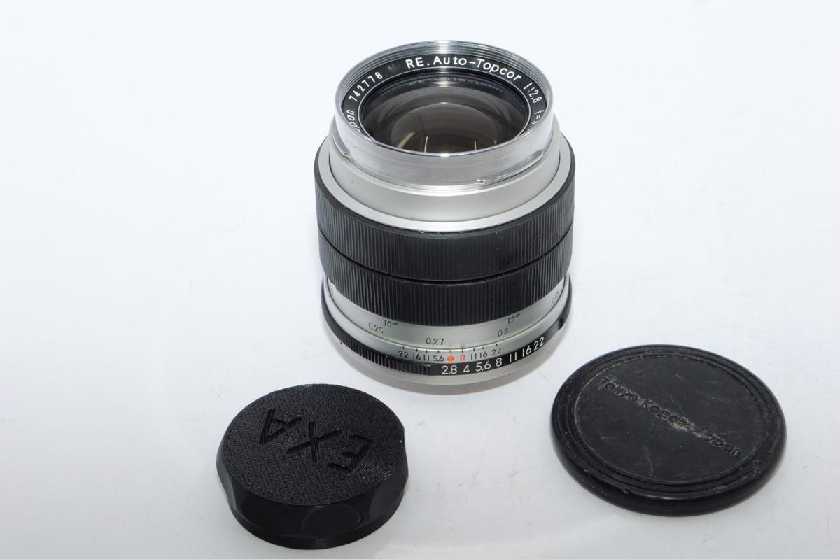 Topcon RE Auto-Topcor 35mm f2.8 Wide-Angle Lens w/Hood. Topcon