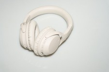 FINAL UX2000 Bluetooth Noise Cancelling Headphones White