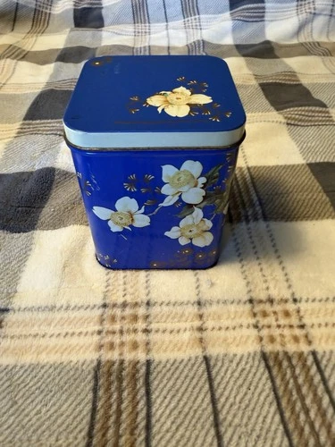 Candy Tin Vintage from England