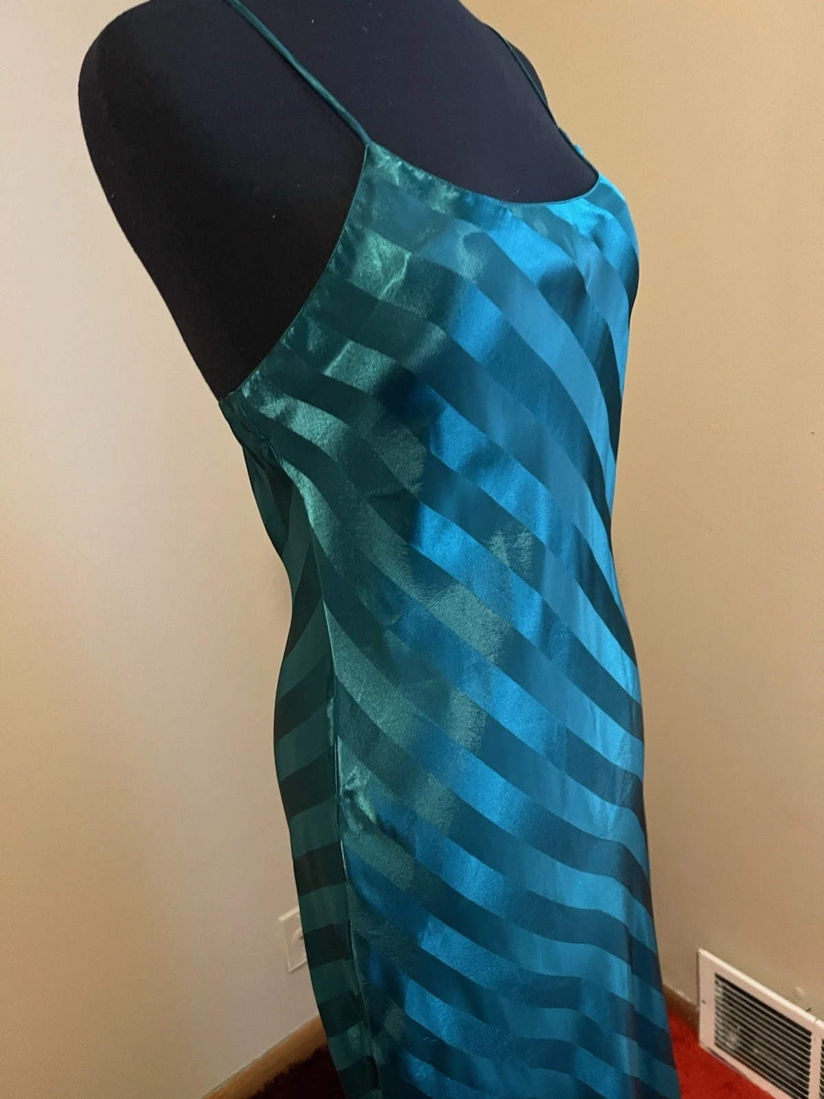 UNDERCOVER Camicia da notte vintage Victorias Secret etichetta oro verde smeraldo raso maxi abito slip S