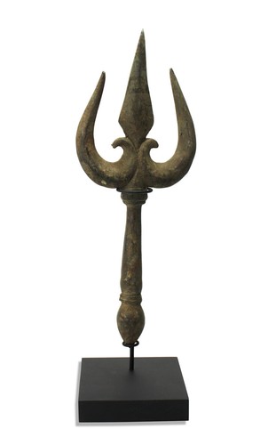 Set of 3 antique bronze Ganesh acoutrements on stand, 18th Century. Ganesha. - Foto 10 di 12