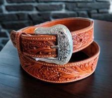 Western Cowboy Ranger Floral Tooled Saddle Tan Tapered Leather Belt Size 40