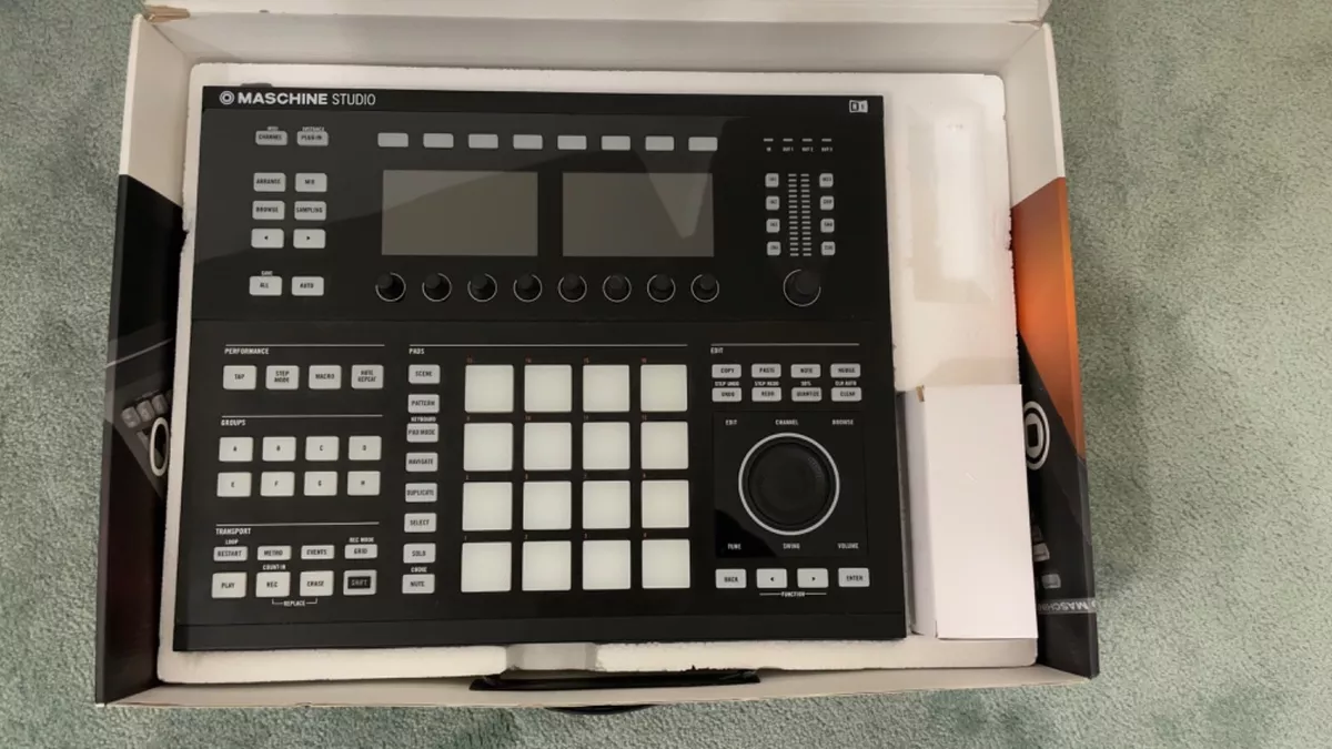 Maschine Studio With Box Native Instruments - Black | eBay