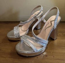 Nina Scarla Rhinestone Platform formal Wedding Heels Platino size 8 M
