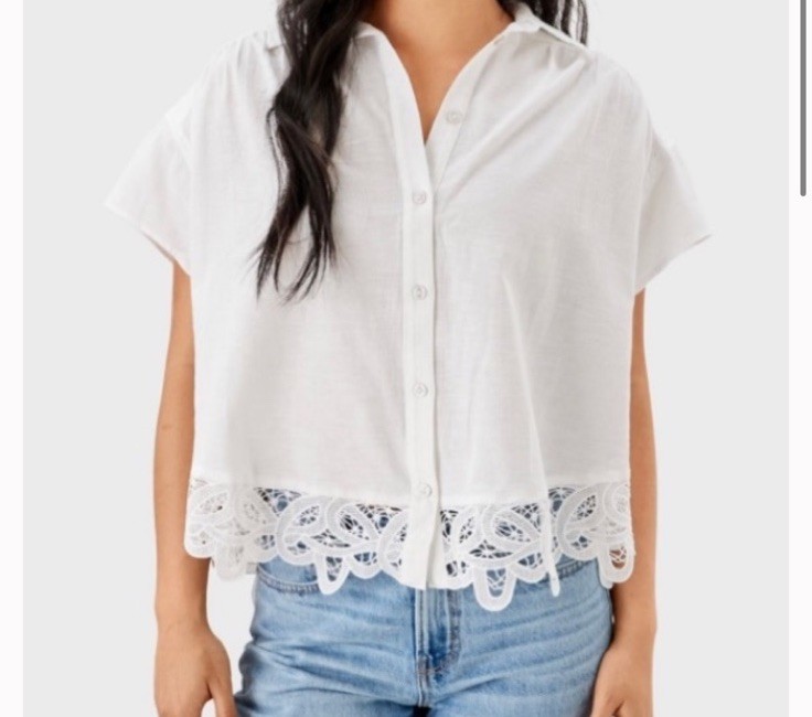 American Eagle Crochet Lace Button Down Boxy Shirt Sz M Pre Owned
