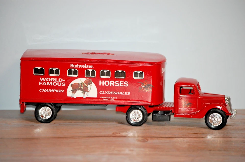 Banco de remolque tractor Anheuser Busch 1941 rojo Foto 3 de 4