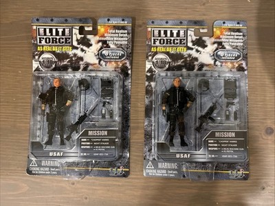 1:18 BBI Elite Force USAF Chopper Harris Night Stalker  2 Action Figures