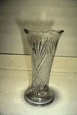 VINTAGE PATTERN CLEAR GLASS BUD VASE DIAMOND AND SUNBURST