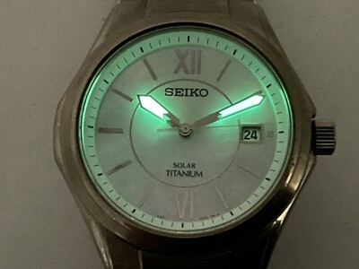 SEIKO Solar Titanium Men's Watch Beautiful MOP Dial 100mW/R