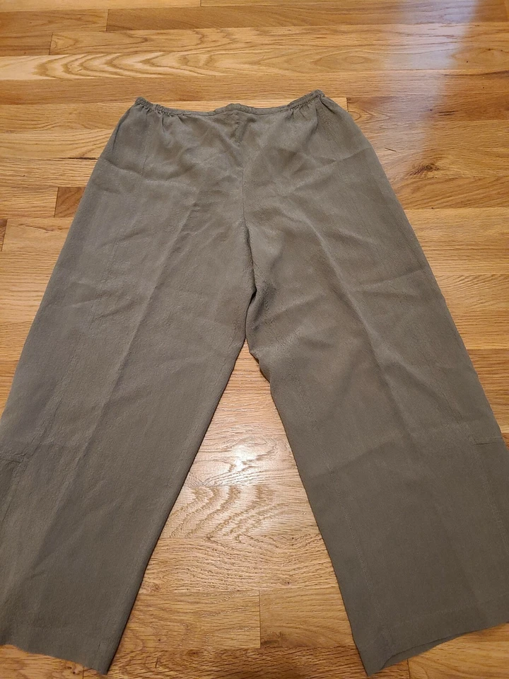 Citron Santa Monica Textured Taupe Silk Capri Pull On Elastic Waist Lagenlook S