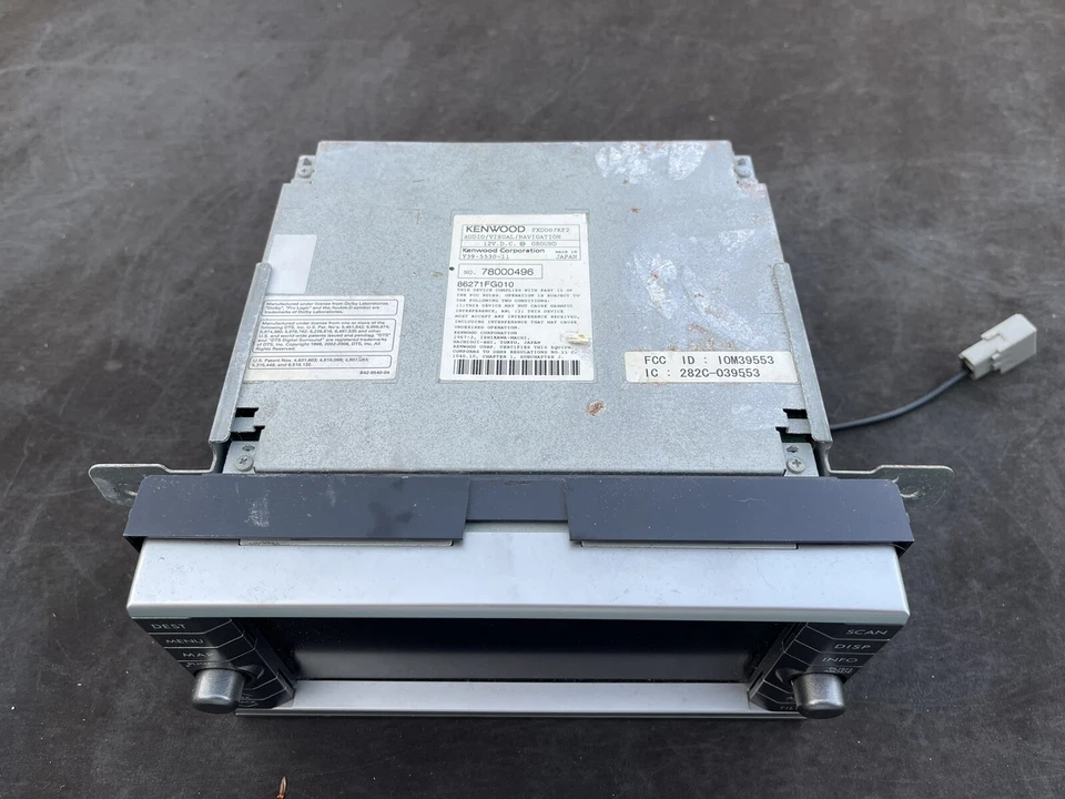 Unidad principal de radio Subaru WRX STI Kenwood 2008-2014 Foto 2 de 4