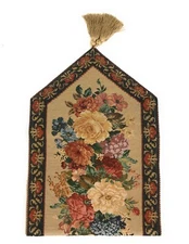 DaDa Bedding Romantic Elegant Spring Floral Beige Tapestry Dining Table Runners