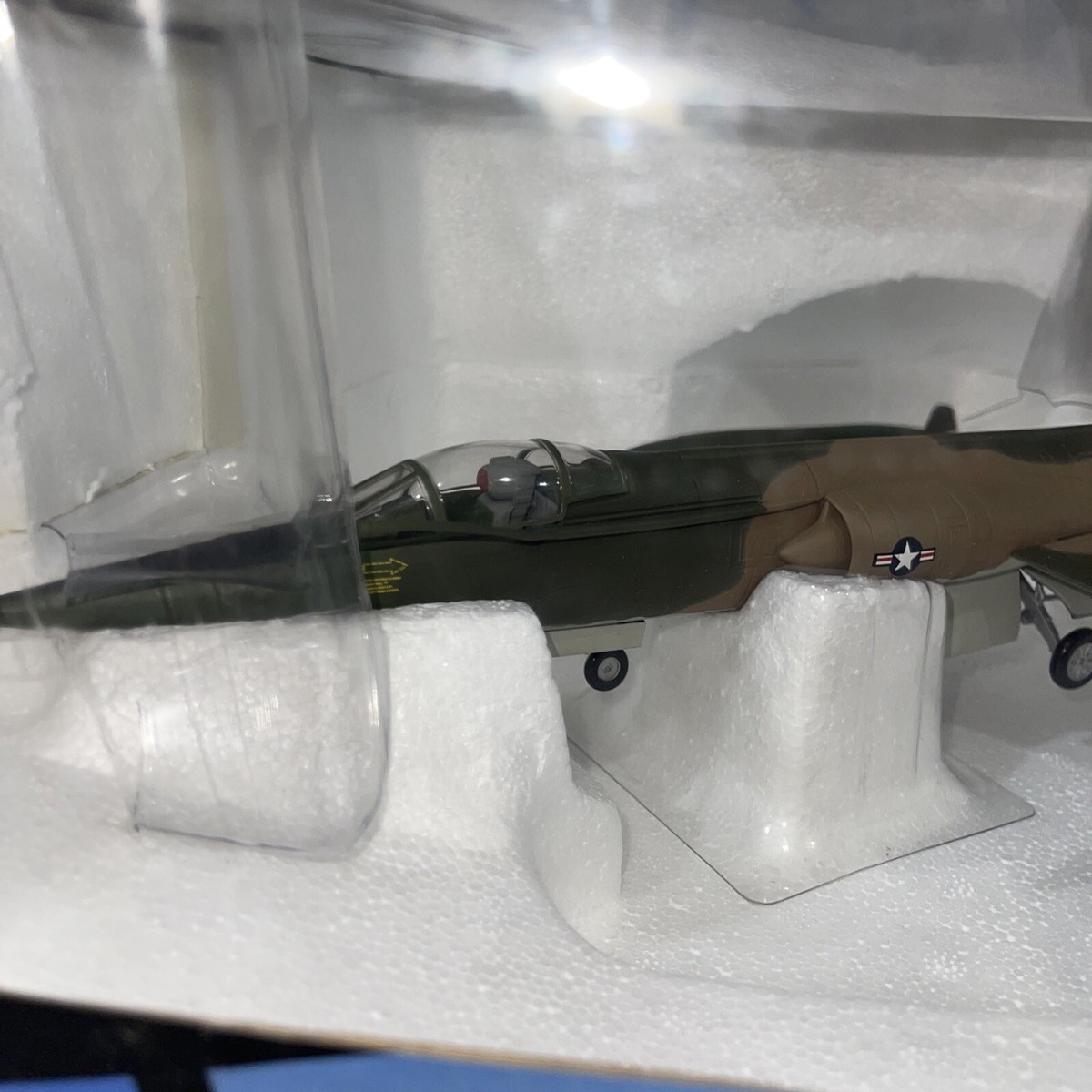 Franklin Mint Armour Collection 1:48 Scale F104 Vietnam Air