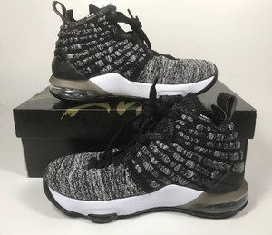Nike Lebron 17 (GS) \