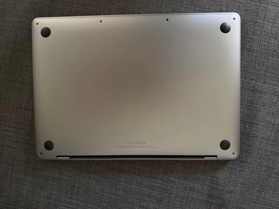 Apple MacBook Pro 13" 2016 · i7 · 8GB · 256GB, photo 2 sur 5