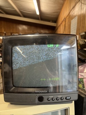 Vintage RARE! Magnavox RD0945 C101 9'' Color CRT TV Retro Gaming Working