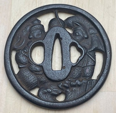Japanische Tsuba Schwertgarde Eisen Samurai Katana Daikoku und Ebisu durchbro...