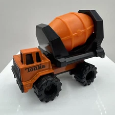 Vintage 1992 Mini Tonka Cement Truck Construction Vehicle Cement Mixer 3.75”