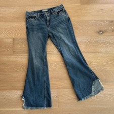 We The Free People Distressed Flare Jeans sz 29