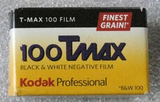 KODAK 100 T-MAX 36 exposure UNUSED 01/2011 expire date black and white film