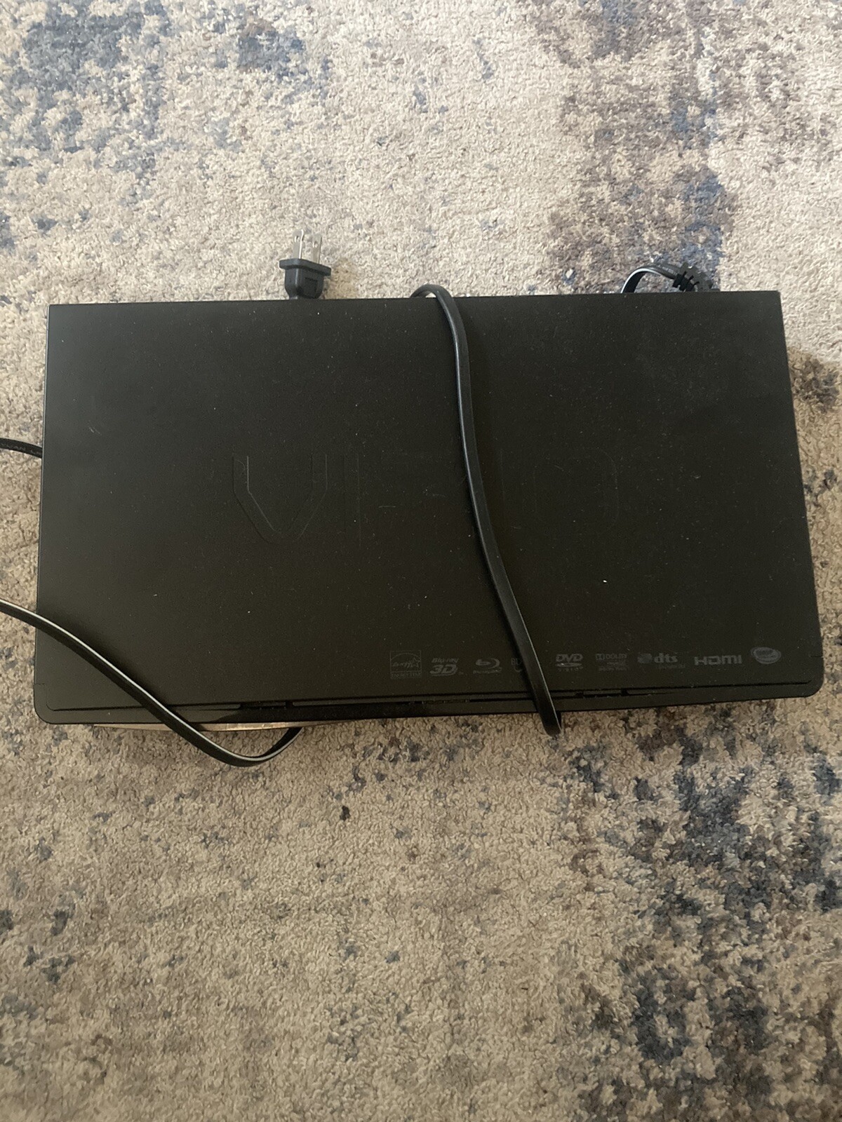 Vizio VBR133 Full HD 1080p Wi-Fi 3D Blu-Ray Player &mdash; Works No Remote