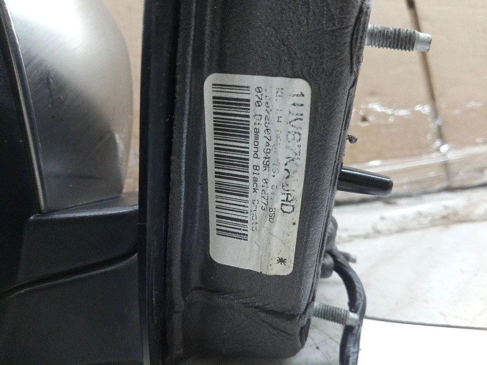 Used Left Door Mirror fits: 2018 Jeep Cherokee Power manual folding painted heat - Изображение 2 из 4