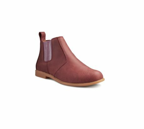 chelsea boots with traction