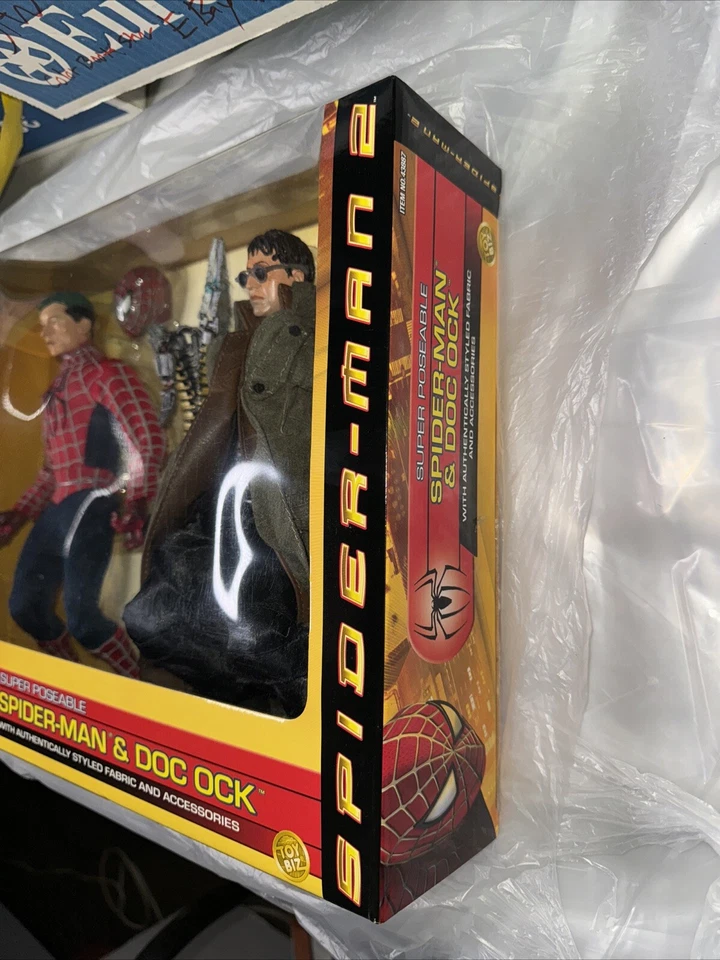 Marvel Spider-Man 2 y Doc Ock Super Posable 12" Figuras Toy Biz 2004 Nuevo Sellado Foto 3 de 4